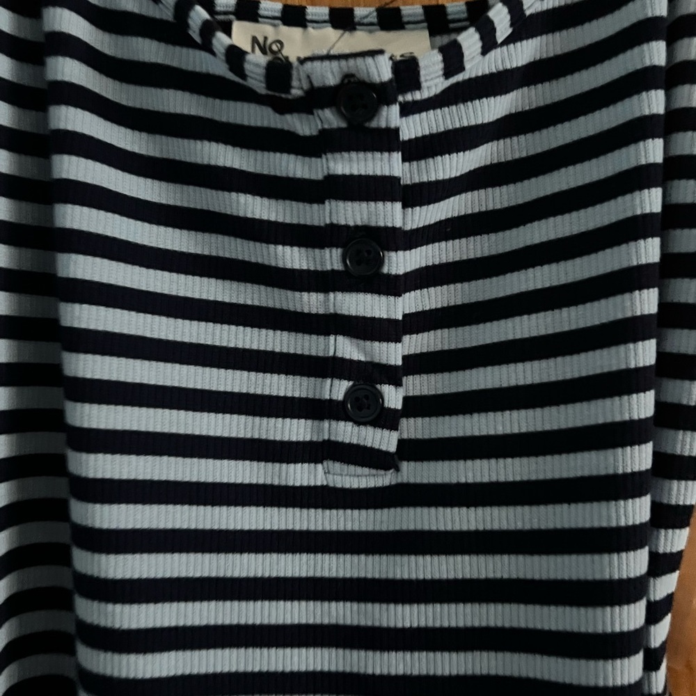 No Boundaries Navy and Black Striped Apparel - Picture 6 of 6